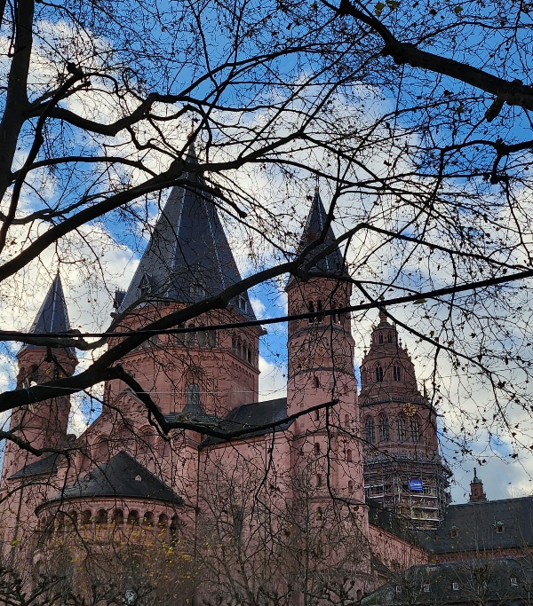 Dom Sankt Martin vom Mainzer Marktplatz