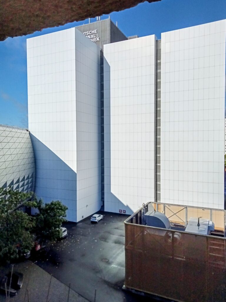 Foto: Ansicht Bücherturm Leipzig