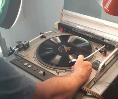 Schellackplatten-Digitalisierung im Tonstudio der DNB.